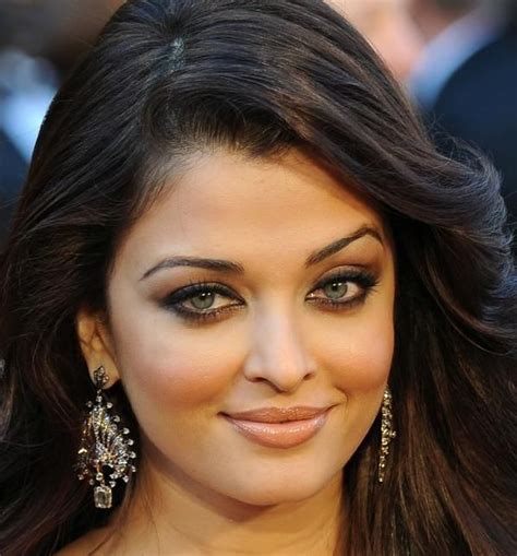 aishwarya rai brown eyes